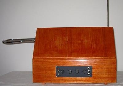 Necotron transistor theremin. Frontal view.